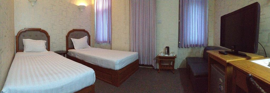 Hotel Glory Yangon Luaran gambar