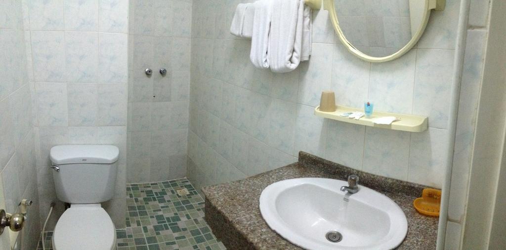 Hotel Glory Yangon Luaran gambar