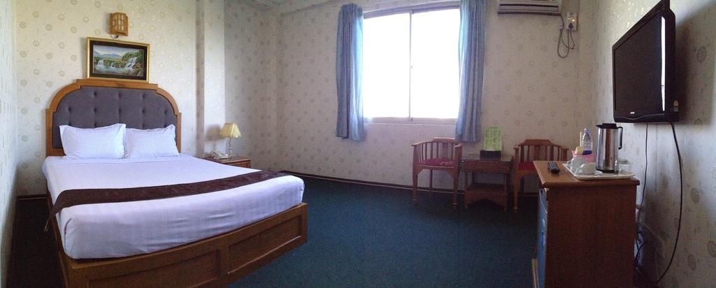 Hotel Glory Yangon Luaran gambar