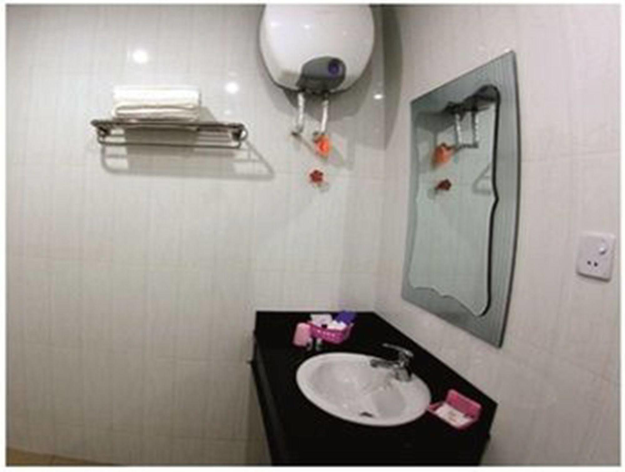 Hotel Glory Yangon Luaran gambar